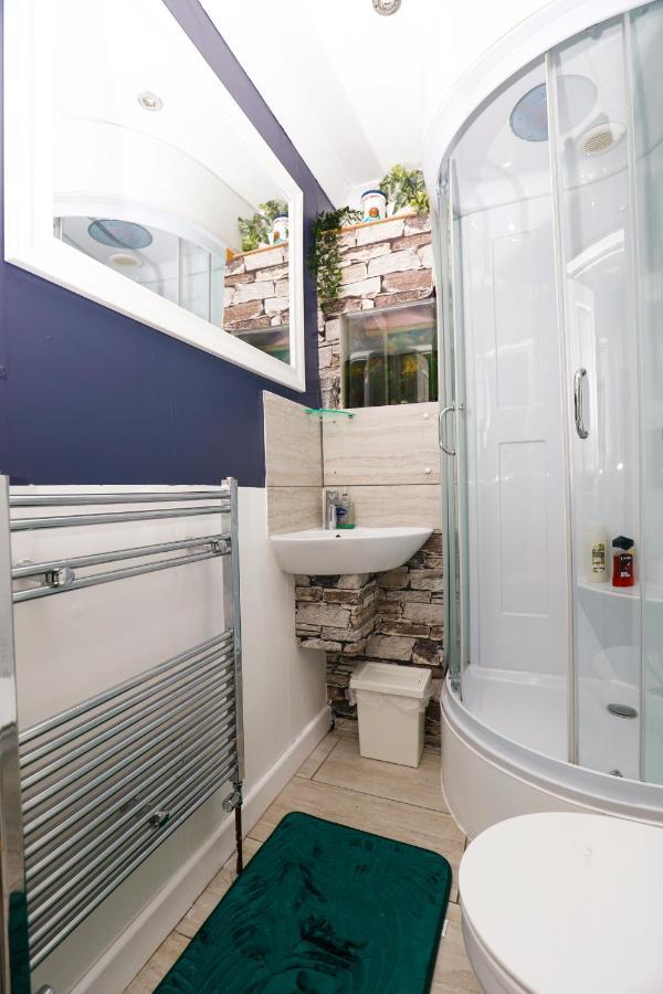 Harmony Haven - Ocean Drive Suite นอตติงแฮม ภายนอก รูปภาพ
